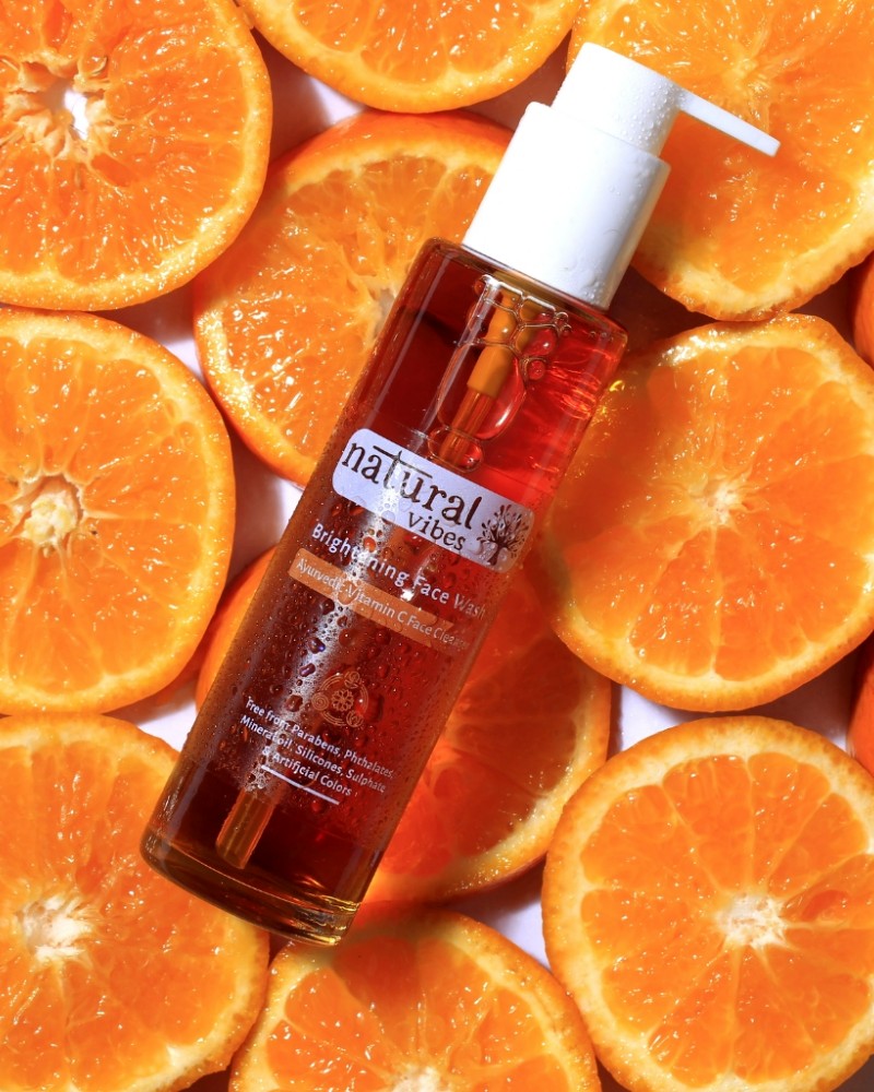 Natural Vibes Vitamin C Brightening Facewash (120 ml)