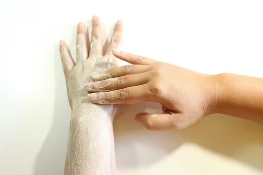 Skin Brightening For Men & Women Using Body Scrub To Remove Tan