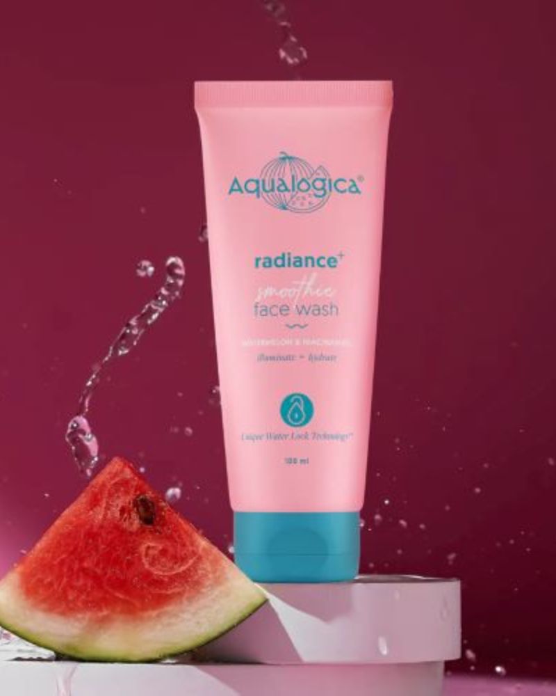 Aqualogica Radiance+ Smoothie Face Wash with Watermelon & Niacinamide for Clear & Oil-Free Skin  ( 100ml )