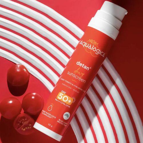 Aqualogica Detan+ Dewy Sunscreen SPF 50+ PA +++ No White Cast ( 50gm )