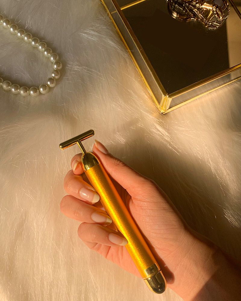 Natural Vibes 24k Gold Vibrating Face Roller & Sculptor