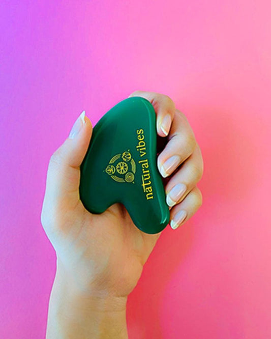 Jade Gua Sha for Face Massage with Gold Beauty Elixir Oil ( 3ml ) (Full Size)