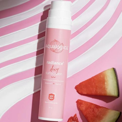 Aqualogica Radiance+ Dewy Sunscreen SPF 50+ PA +++( 50gm )